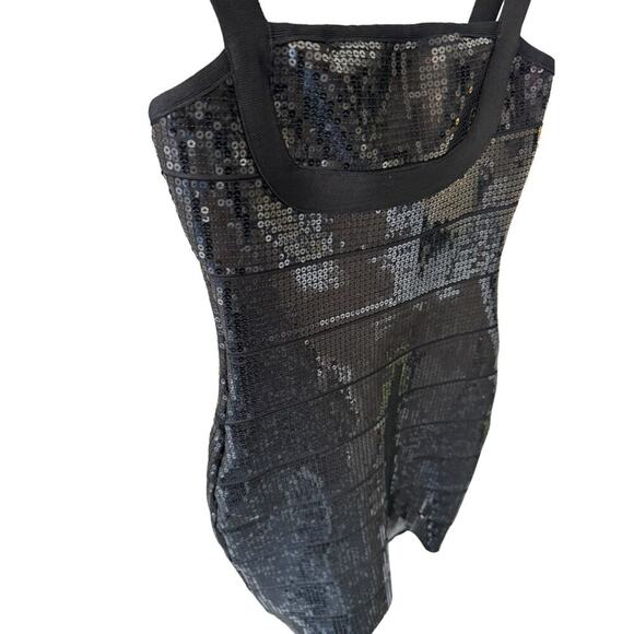 Herve Leger Katherine Black Sequin Bandage Dress Size Medium - Picture 4 of 7